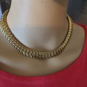 Vintage goldtone slinky necklace